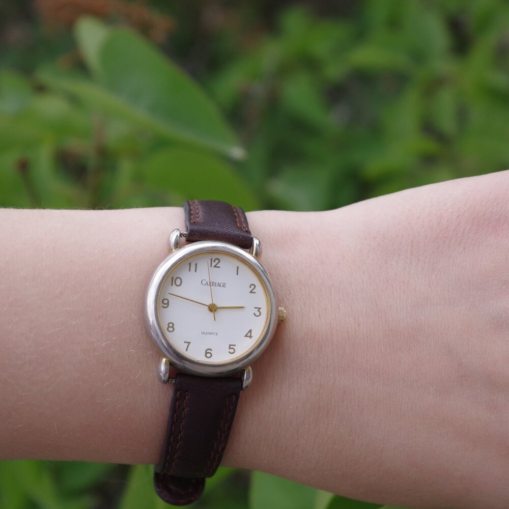 Vintage Genuine Leather Carriage Ladies Watch
